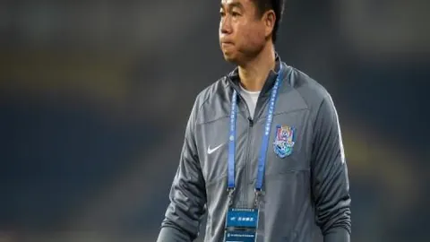 庫明加分享篮球经典赛事心路历程，团队携手共进